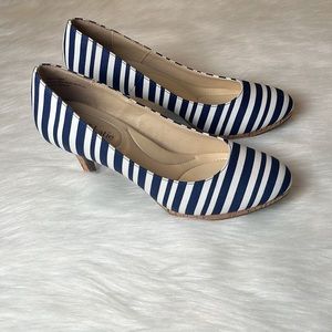KELLY & KATIE Women’s Classic Navy Striped Nautical Cork Pump Sz 7.5